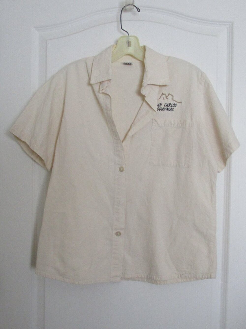 100% cotton souvenir shirt